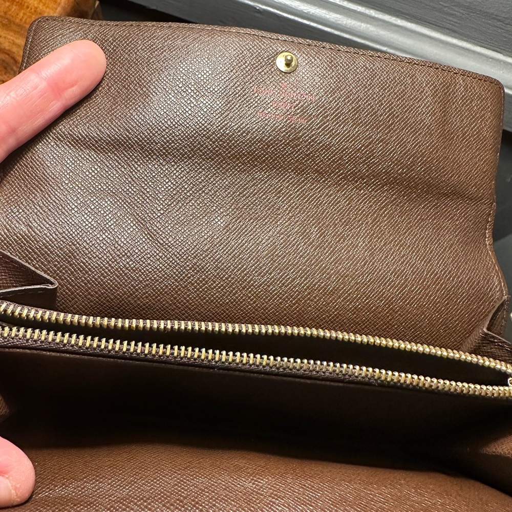 Louis Vuitton Damier Ebene Sarah Wallet with COA + Chain ✨ - Picture 6 of 8
